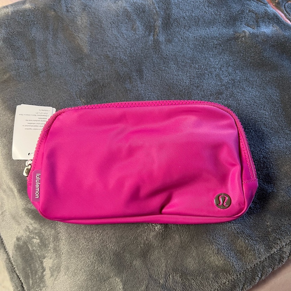 Sonic Pink Lululemon belt bag